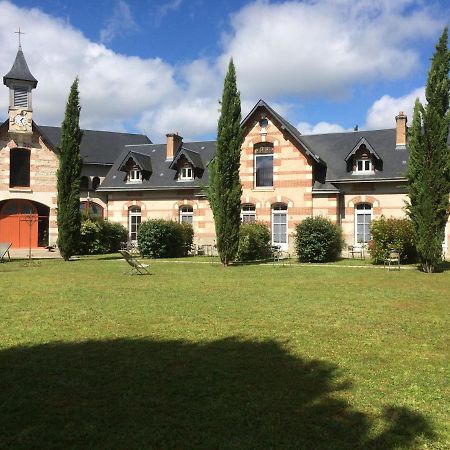Ferienwohnung La Bretauche Checy Exterior foto