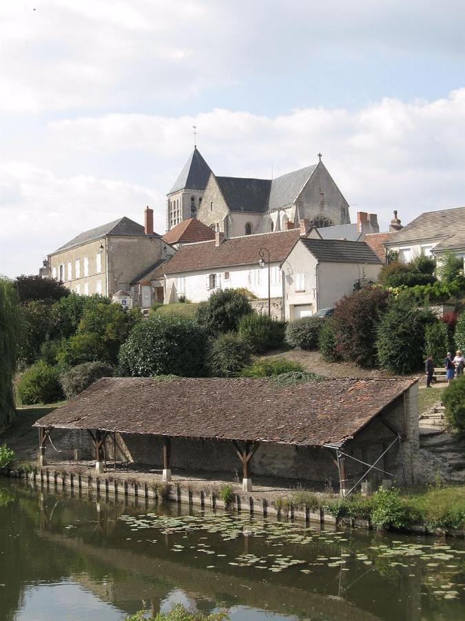 Ferienwohnung La Bretauche Checy Exterior foto